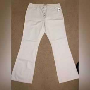 Gap Bootcut jean